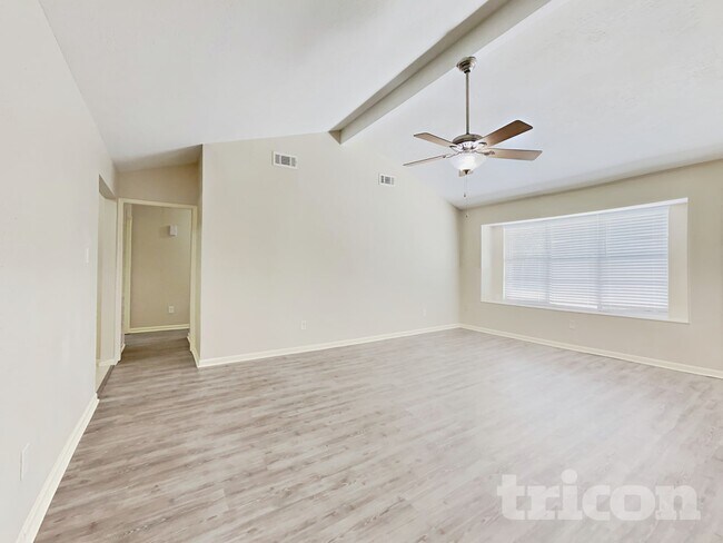 Building Photo - 23110 Newgate Dr