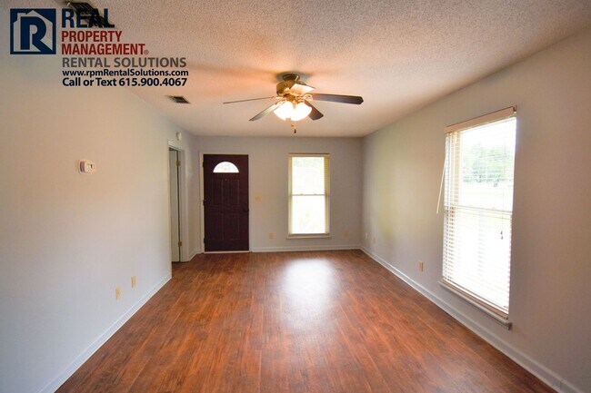 Foto del edificio - Great 3 bedroom 2 bath in Murfreesboro! Fe...