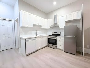 Building Photo - 47 Ontario Ave