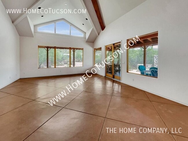 Foto del edificio - 12235 E Horsehead Rd