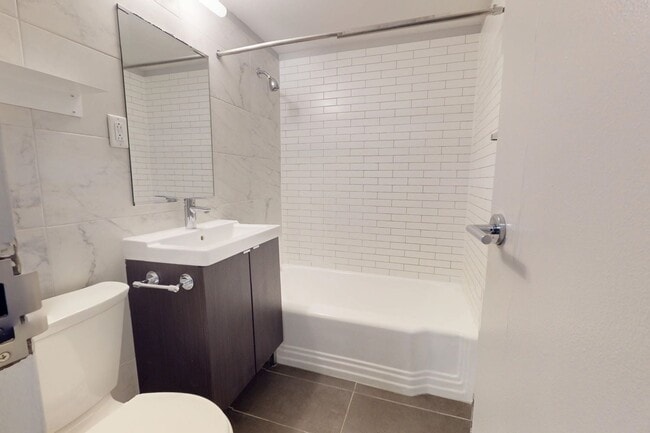 Interior Photo - Montclair on the Park