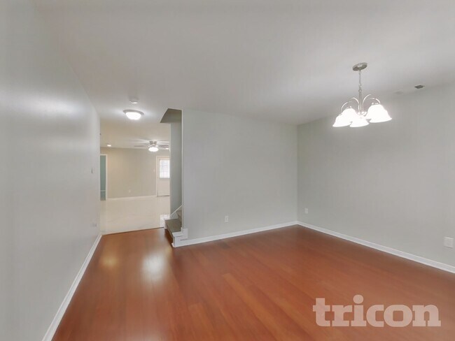 Foto del edificio - 6726 Misty Dale Dr