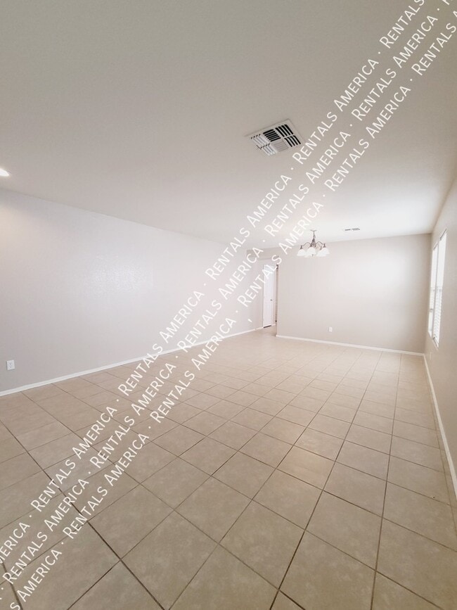 Building Photo - 776 E Cowboy Cove Trail