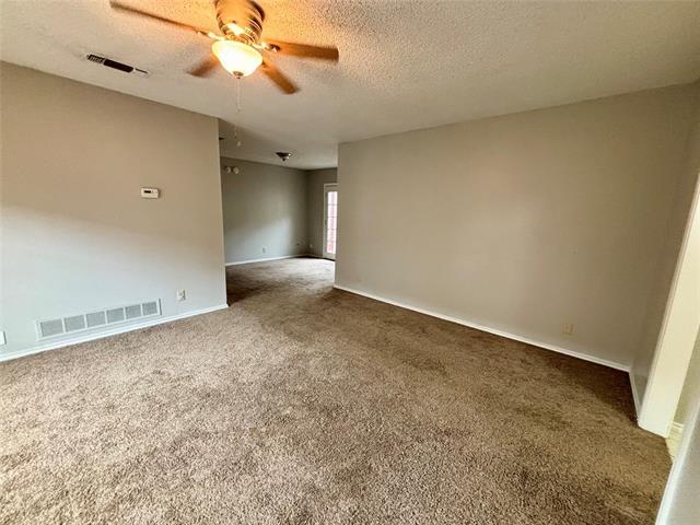 Foto del edificio - 1720 Magnolia Ln
