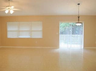 Building Photo - 7132 Waxwing Dr