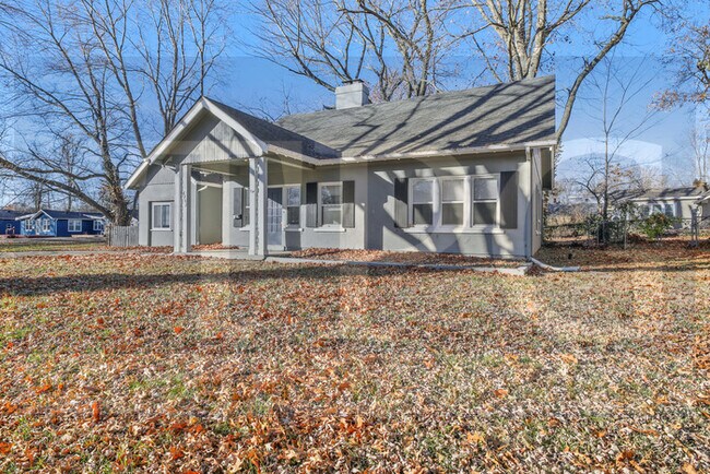 Building Photo - 6702 Appleton Ave