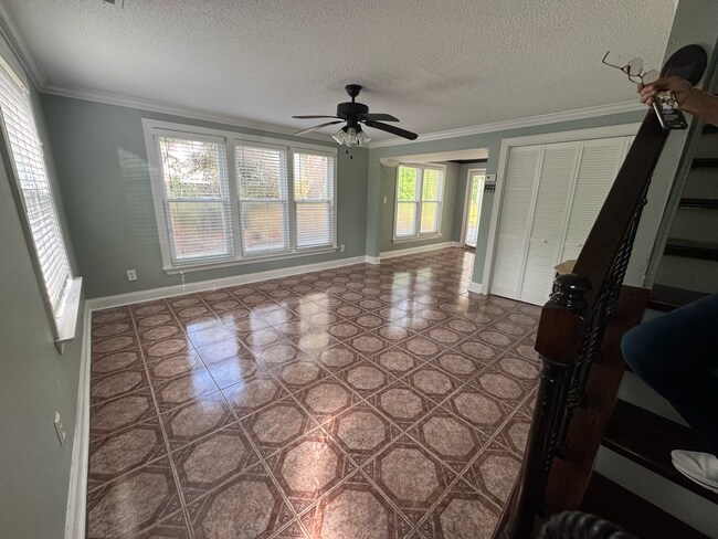 Building Photo - 7444 Berkshire Downs Dr
