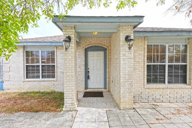 Building Photo - 1815 Arctic Ct