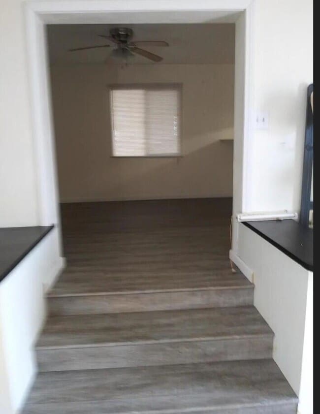 Building Photo - 69470 Midpark Dr