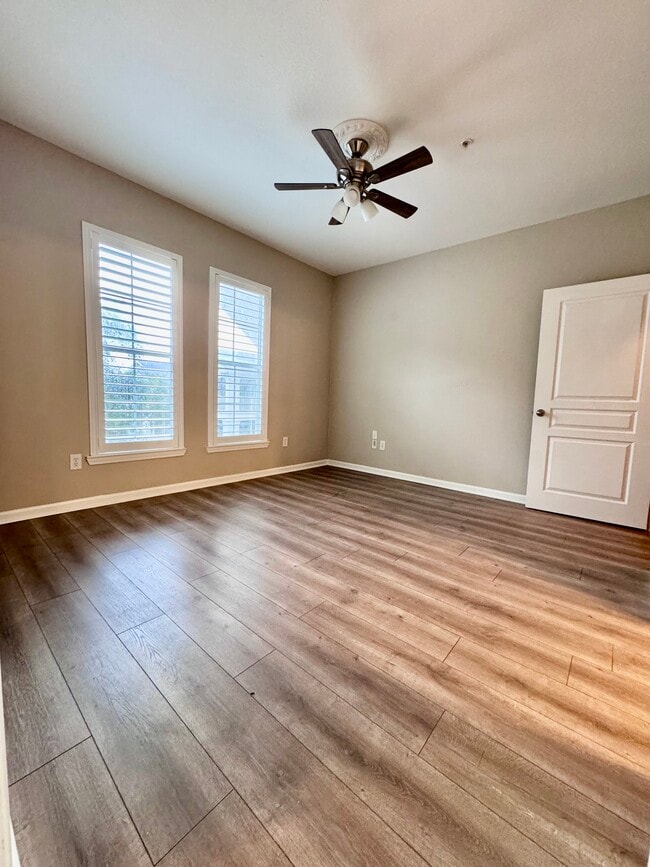Foto del edificio - 8290 Gate Pkwy W
