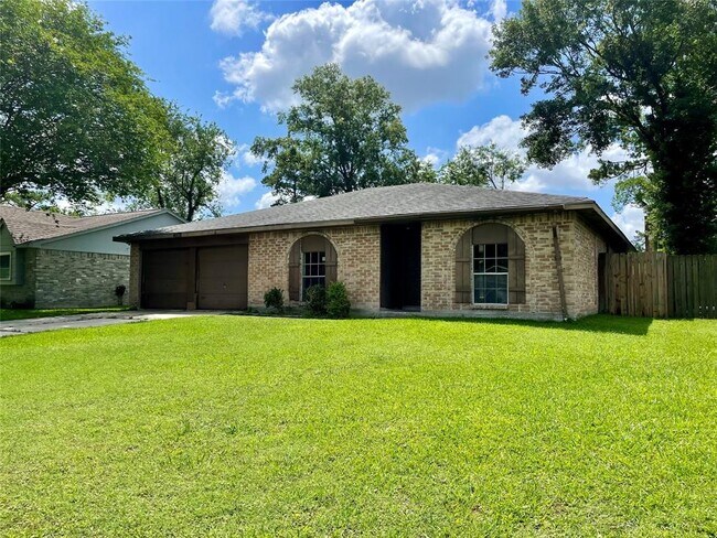 Building Photo - 4502 Mossygate Dr