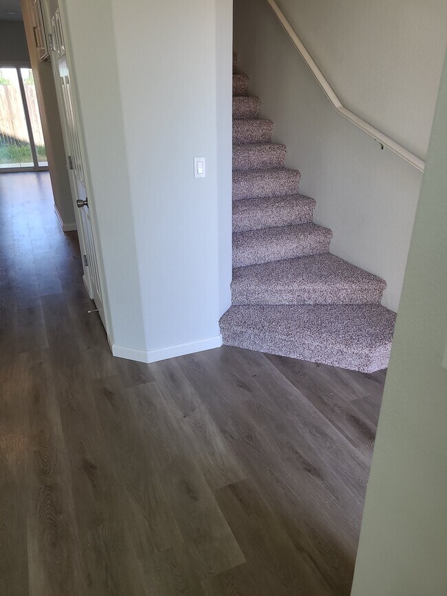 Foto del edificio - 8167 Weeping Willow Ln
