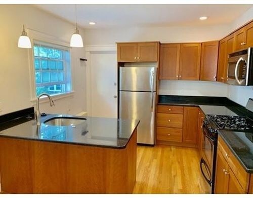 Primary Photo - 15 Perry St