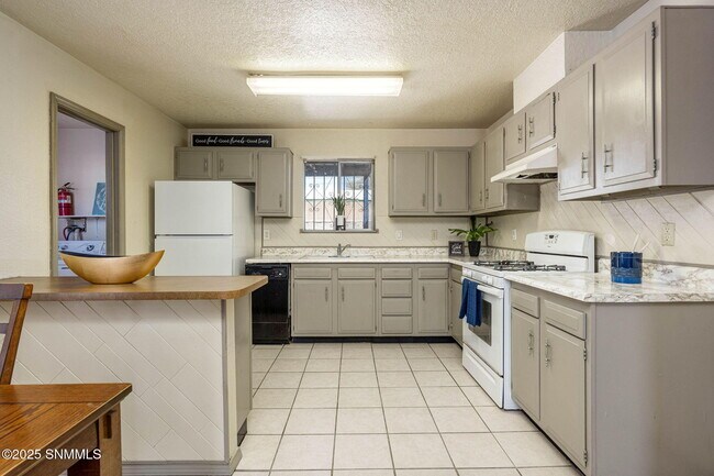 Foto del edificio - 963 Maple St