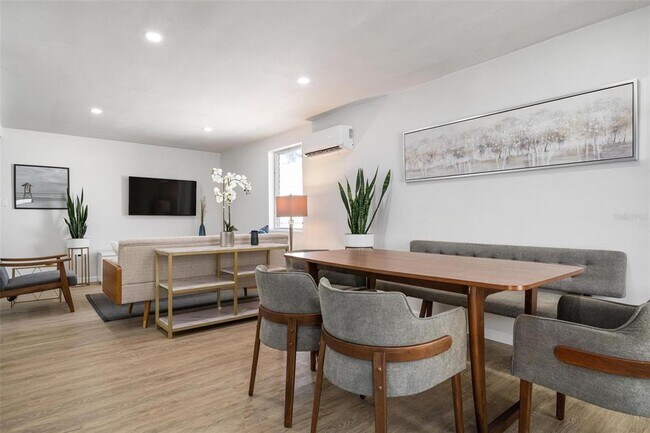 Foto del edificio - 616 S Casey Key Rd