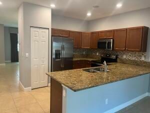 Foto del edificio - 2007 Oysterwood Ln