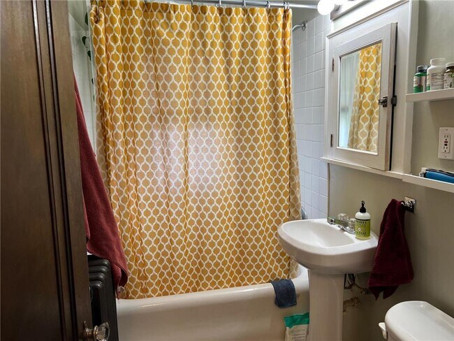 Building Photo - 3518 Bloomington Ave