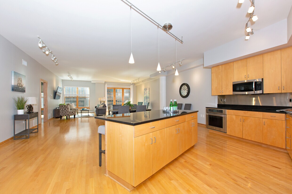 Foto principal - 408 N 1st St