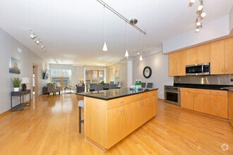 Building Photo - 408 N 1st St
