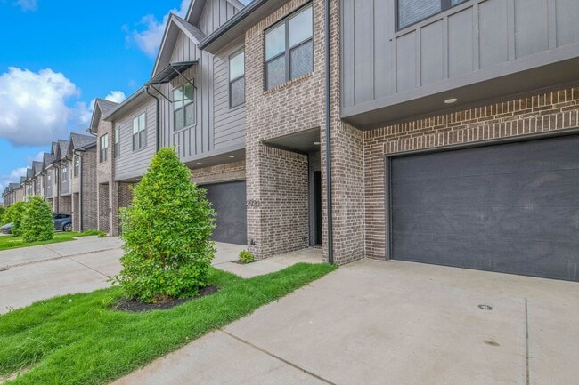 Photo - Brand NEW 4 Bedroom 4.5 Bathroom Townhome ...