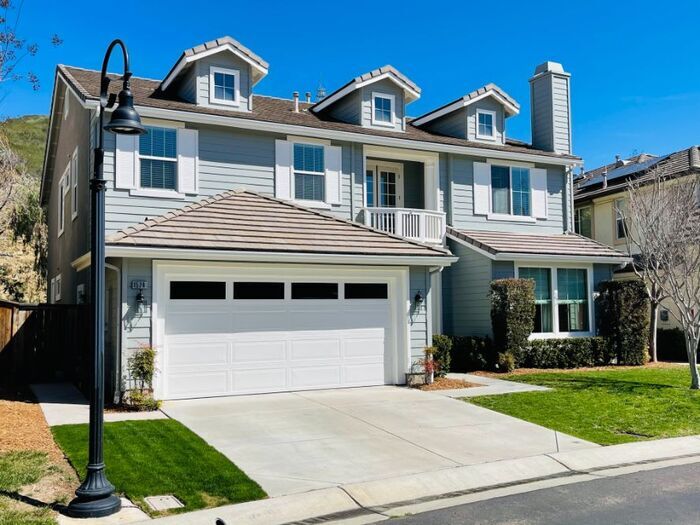 Foto principal - Glencrest Dr.