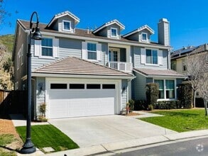 Building Photo - 1574 Glencrest Dr