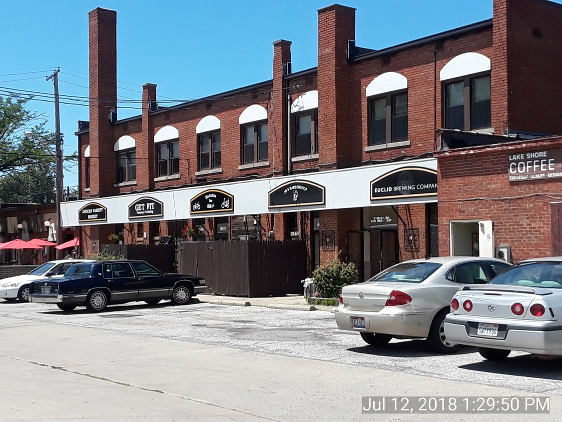 Rear entrance - 21930 Lakeshore Blvd