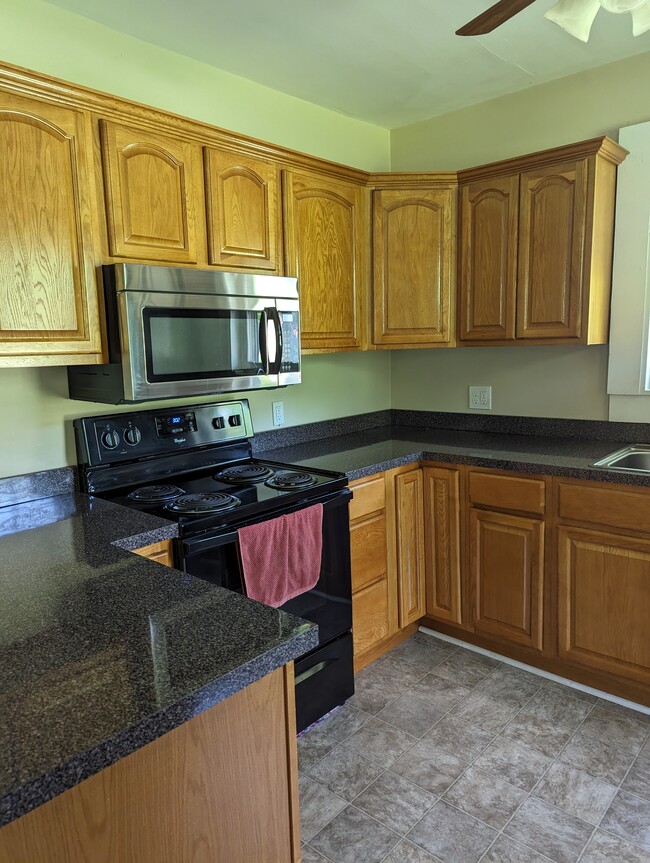 Building Photo - Willington Village Apartments