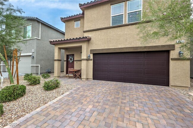 Foto del edificio - 9074 Meadows Ln