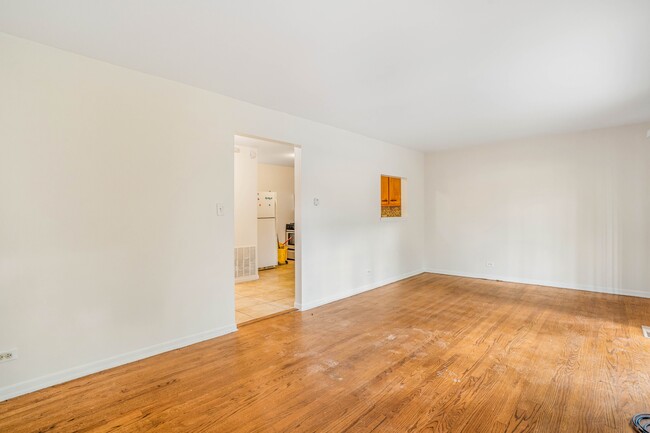 Foto del edificio - 11526 S Racine Ave