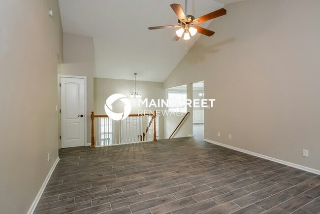 Building Photo - 5 Bedroom Pet-Friendly Home in Douglasville, GA with Main Street Renewal