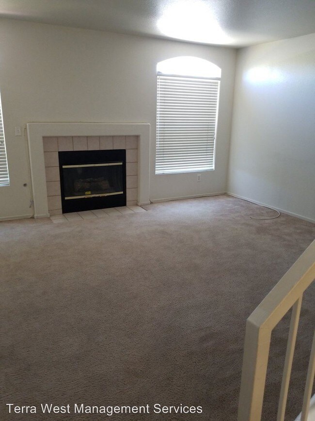 Building Photo - 3 br, 2.5 bath House - 10169 Rolling Tree St.