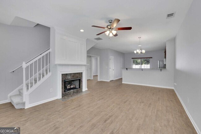 Building Photo - 13491 Spring View Dr