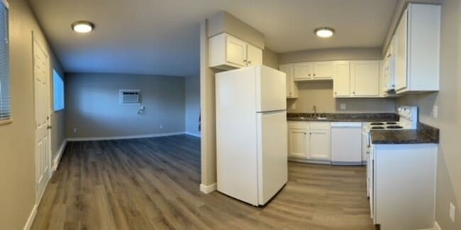 Building Photo - 2330 Greeley Dr