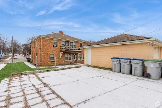 Building Photo - 3781 N 60th St