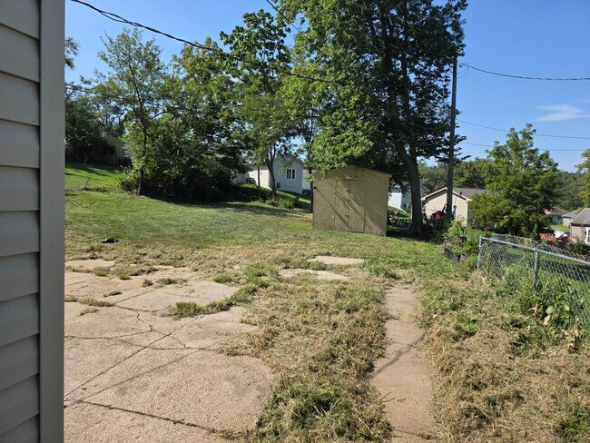 Foto del edificio - 3921 Burdette St