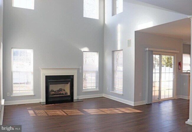Building Photo - 24 Blue Spruce Dr