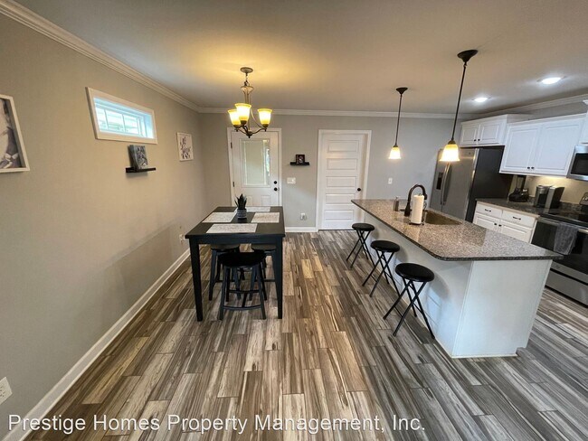 Building Photo - 3 br, 2 bath House - 155 Cody Drive