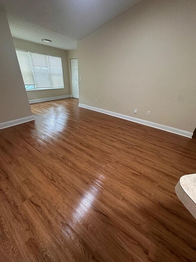 Photo - V425 Apartment