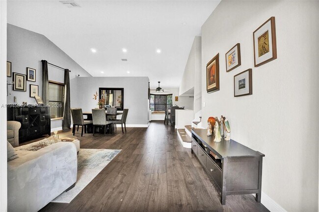 Foto del edificio - 18071 Clear Brook Cir