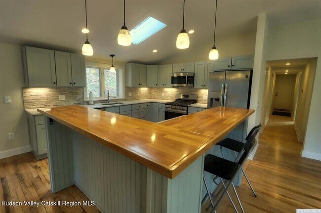 Building Photo - 3177 NY-23