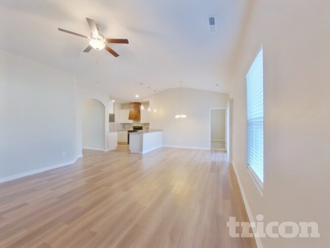 Building Photo - 7319 Amberly Hills Rd