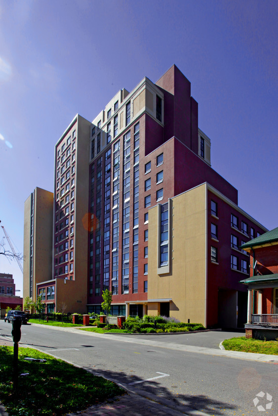 Photo du bâtiment - The Chapelview Apartments