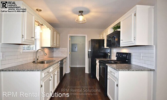 Building Photo - 4 br, 3 bath House - 2711A Cash Court