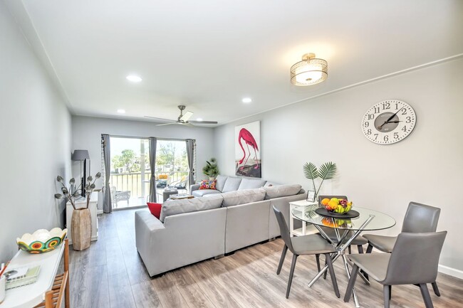 Building Photo - 170 Turtle Lake Ct