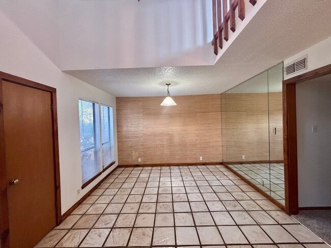 Foto del edificio - Large 3/2 in Great Hills w/ Treetop Views