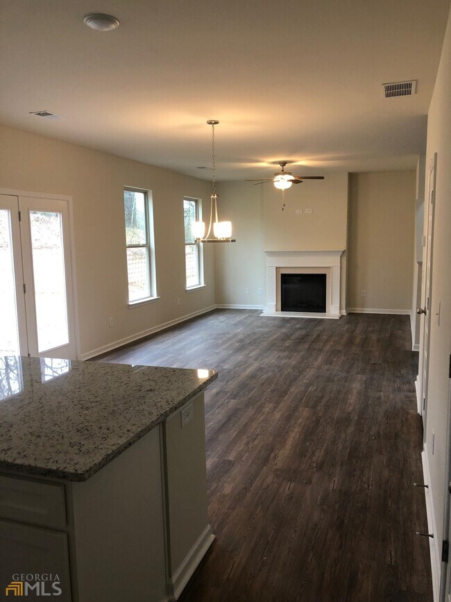 101 Crowley Dr, Calhoun, GA 30701 House Rental in Calhoun, GA