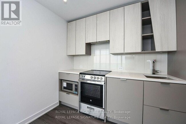 Building Photo - 3883-3883 Quartz Rd