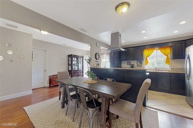 Building Photo - 3 br, 2 bath  - 5350 E Coralite St