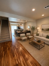 Building Photo - 202 Valleyview Ave
